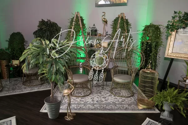 LOUNGE ZONA